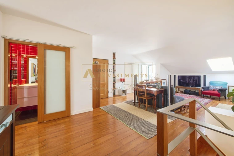 Apartamento T3 para Venda em Carcavelos e Parede Foto 23