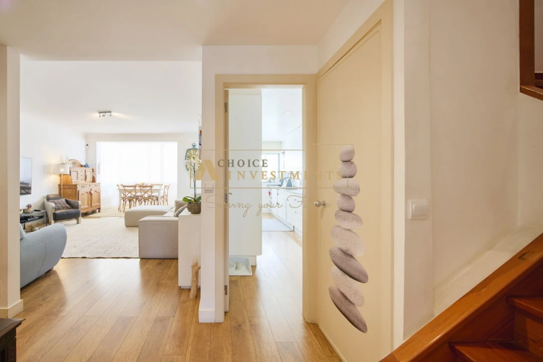 Apartamento T3 para Venda em Carcavelos e Parede Foto 7