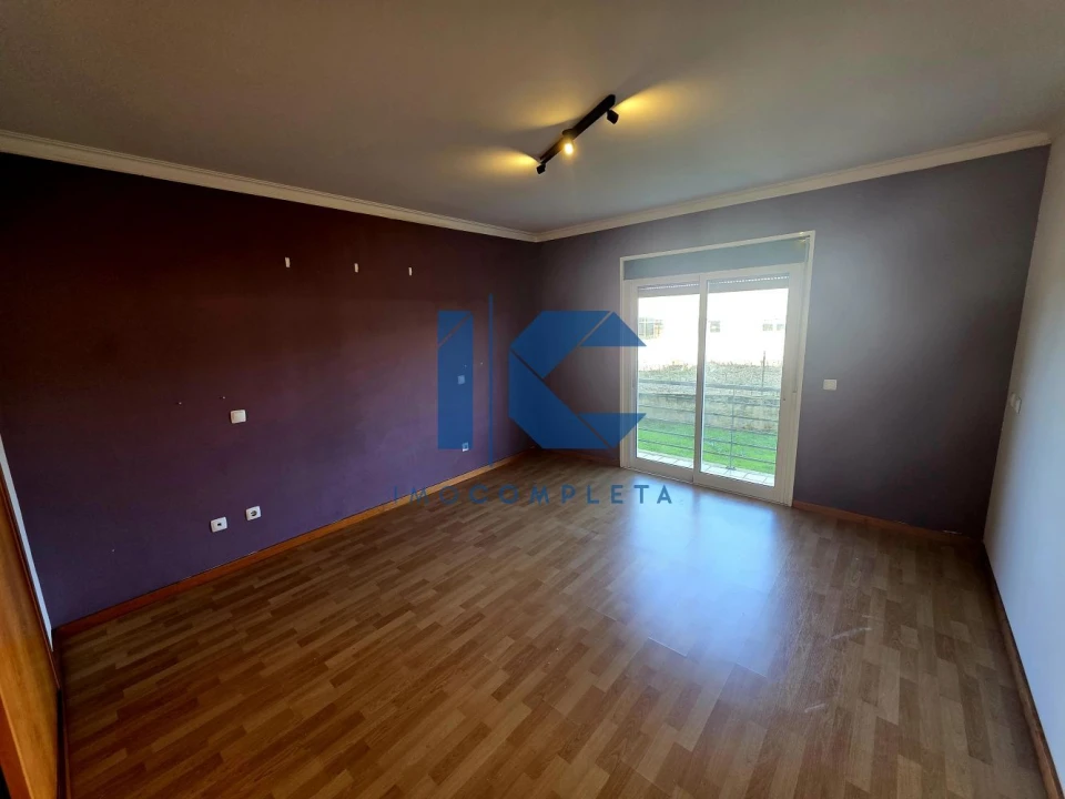 Apartamento T2 para Venda em Aguada de Cima Foto 10
