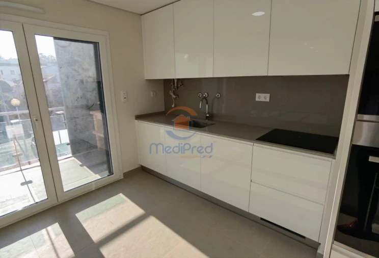 Apartamento T2 para Venda em Santo António dos Cavaleiros e Frielas Foto 4