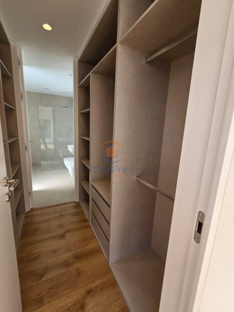 Apartamento T3 para Venda em Pontinha e Famões Foto 8
