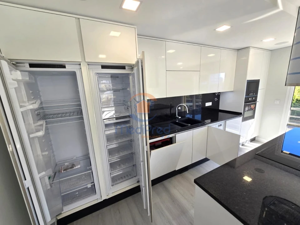 Apartamento T2 para Venda em Ramada e Caneças Foto 9