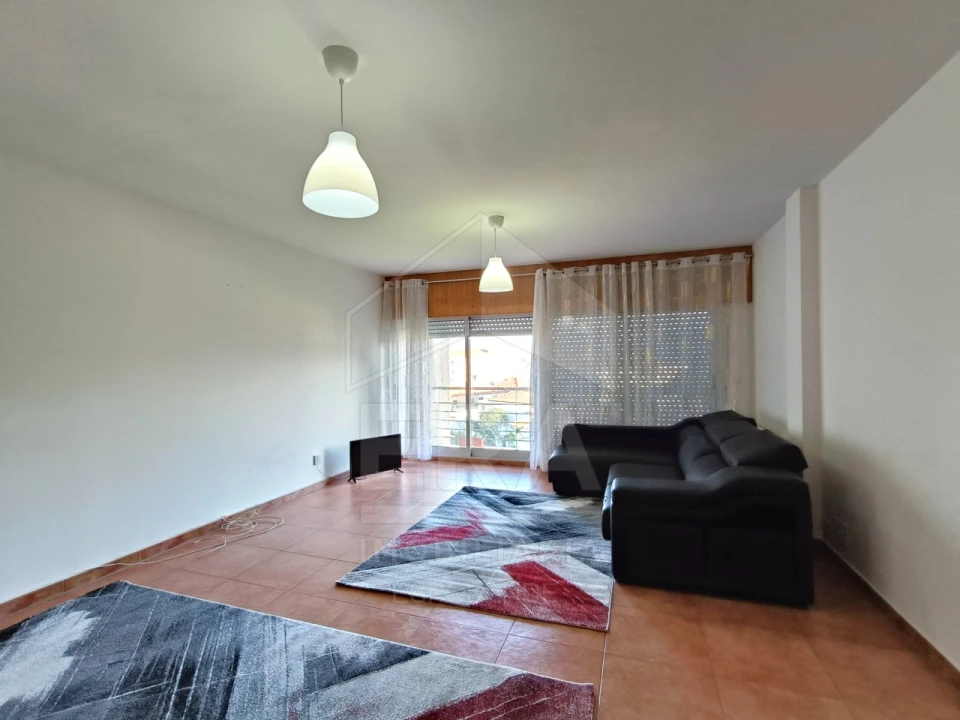Apartamento T2 para Venda em Darque Foto 6