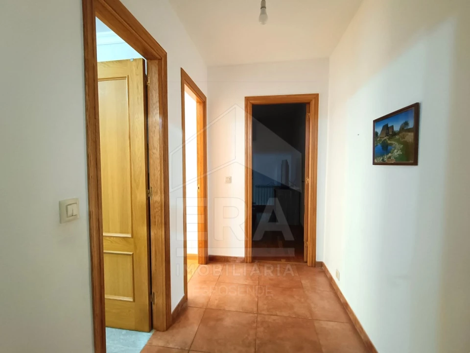 Apartamento T2 para Venda em Darque Foto 10