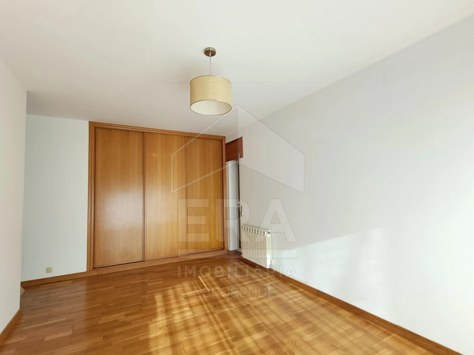 Apartamento T2 para Venda em Darque Foto 14