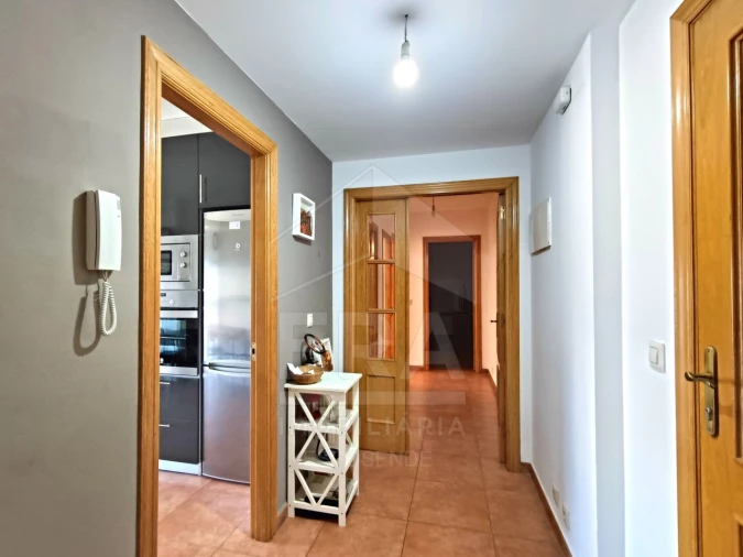 Apartamento T2 para Venda em Darque Foto 3
