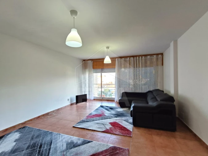 Apartamento T2 para Venda em Darque Foto 6