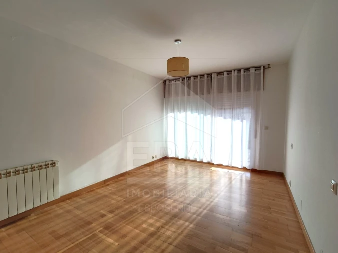 Apartamento T2 para Venda em Darque Foto 13