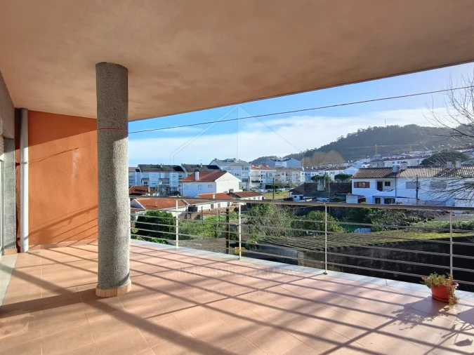 Apartamento T2 para Venda em Darque Foto 16