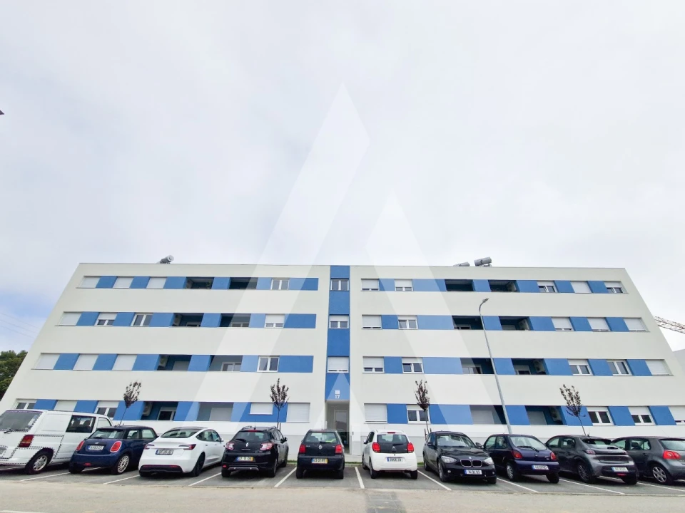 Apartamento T3 para Arrendamento em Aradas Foto 1