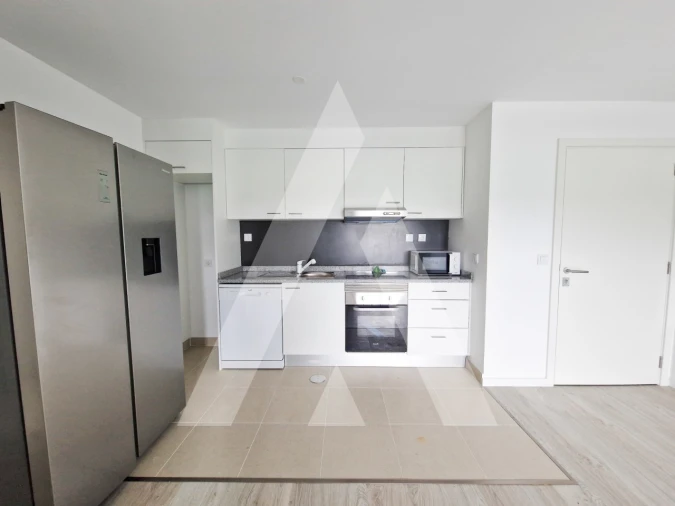 Apartamento T3 para Arrendamento em Aradas Foto 2