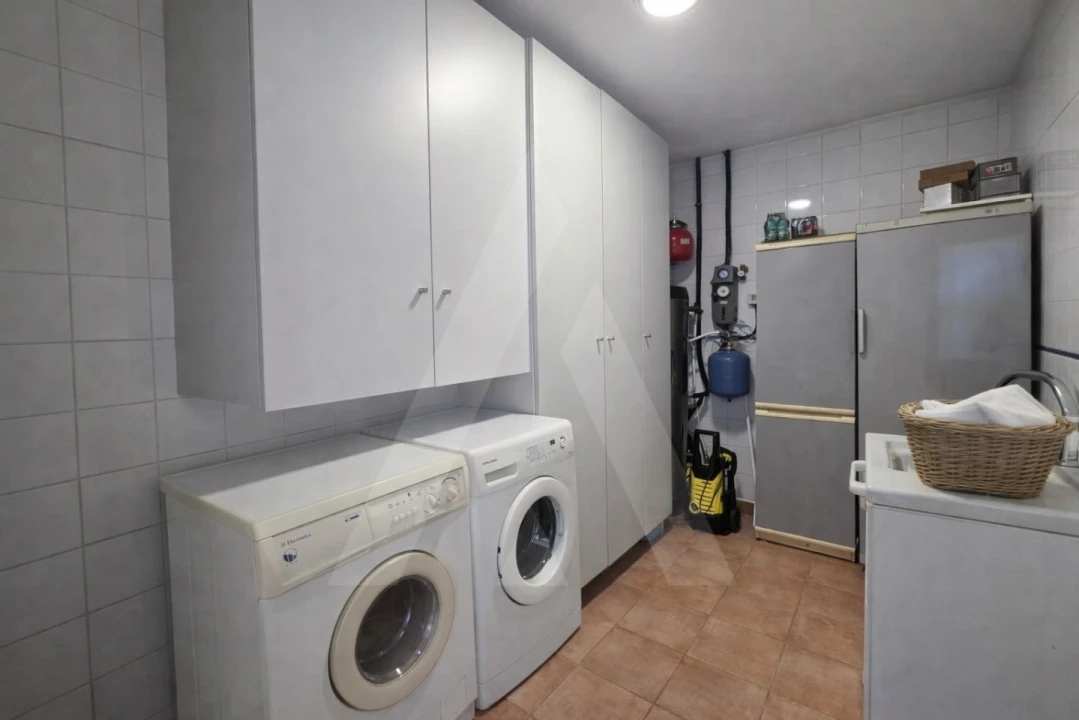 Moradia T4 para Venda em Eixo e Eirol Foto 31