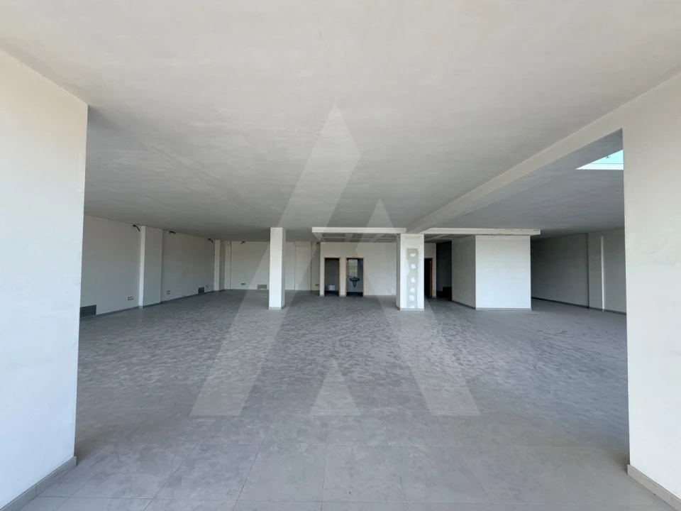 Loja para Arrendamento em Glória e Vera Cruz Foto 2