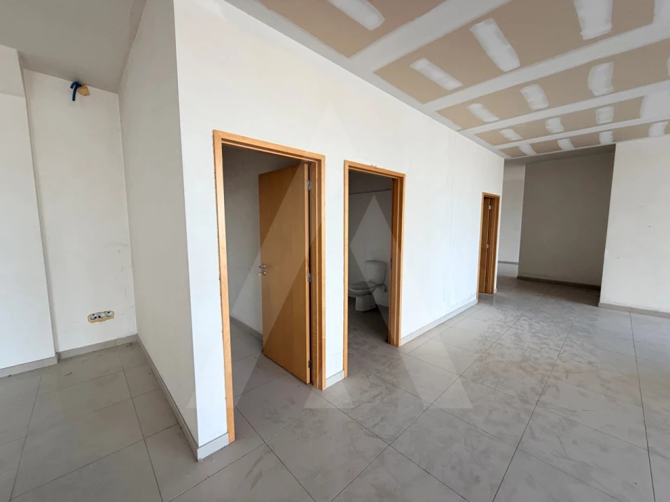 Loja para Arrendamento em Glória e Vera Cruz Foto 9