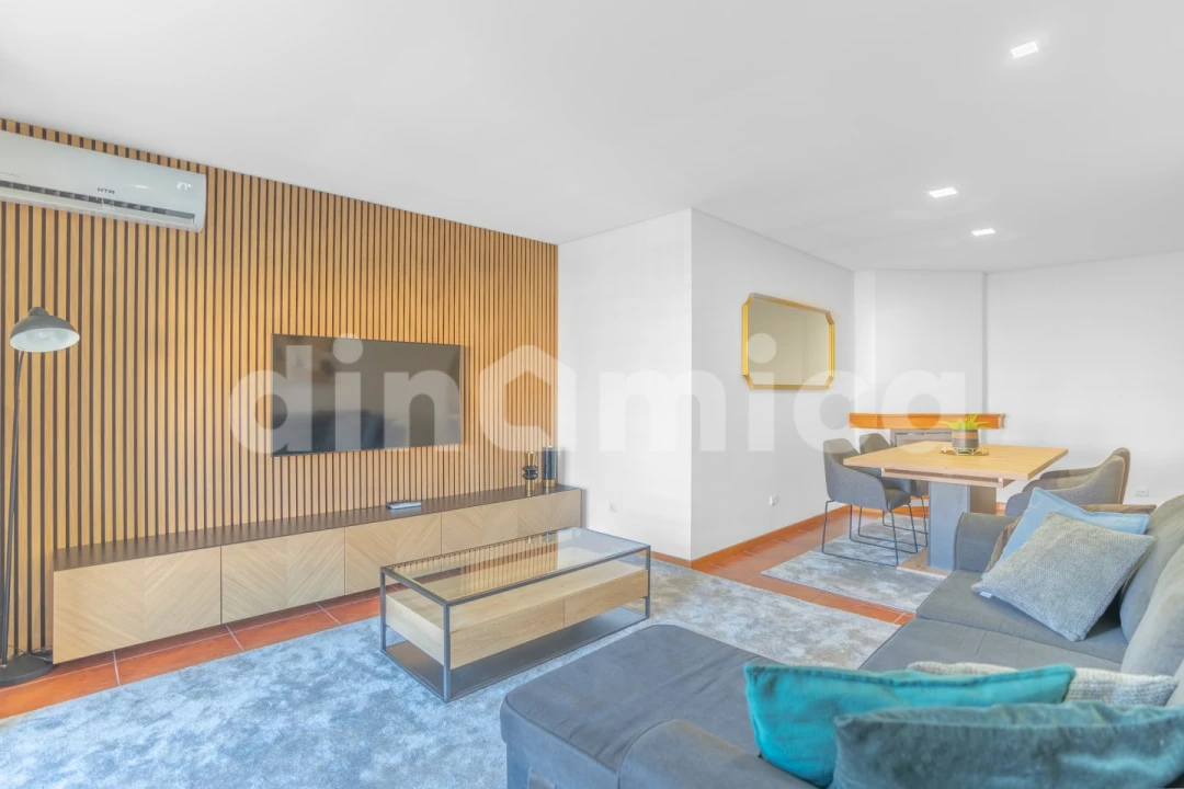 Apartamento T3 para Venda em Delães Foto 1