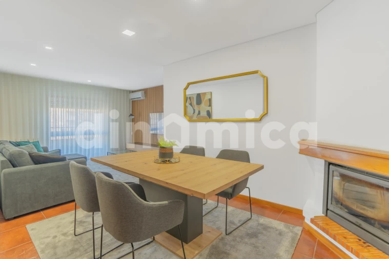 Apartamento T3 para Venda em Delães Foto 2