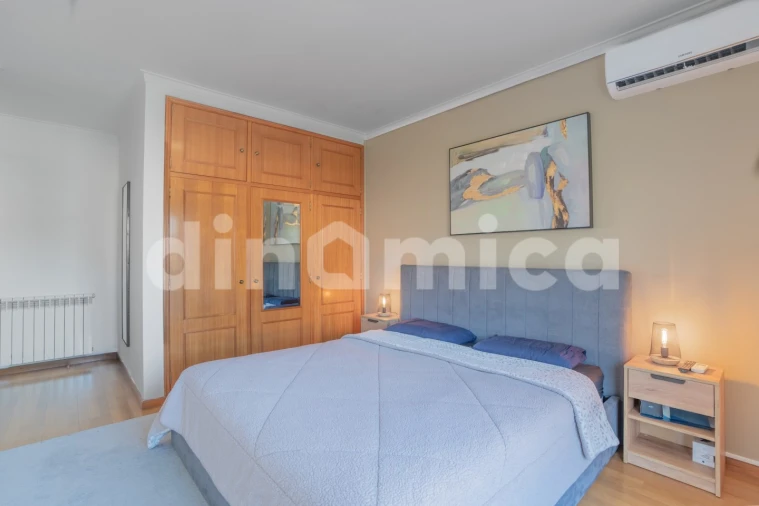 Apartamento T3 para Venda em Delães Foto 14