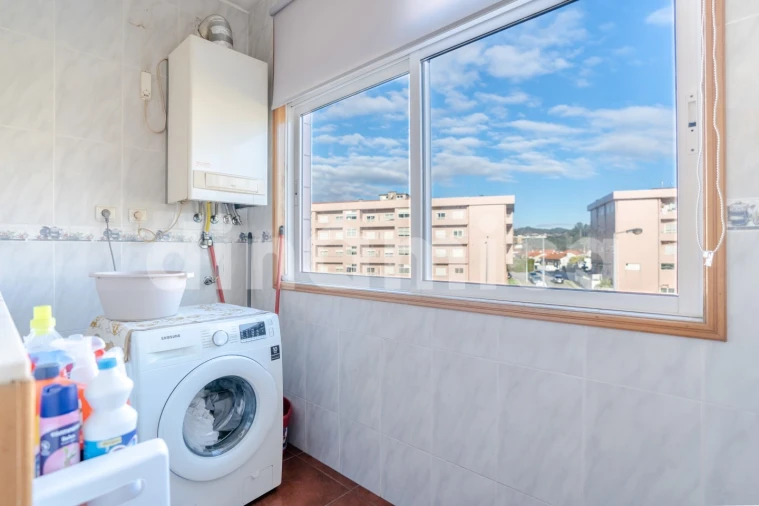 Apartamento T3 para Venda em Delães Foto 15