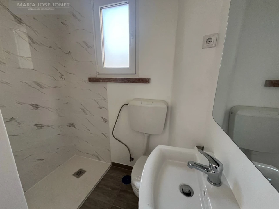 Apartamento T4 para Arrendamento em Campo de Ourique Foto 11