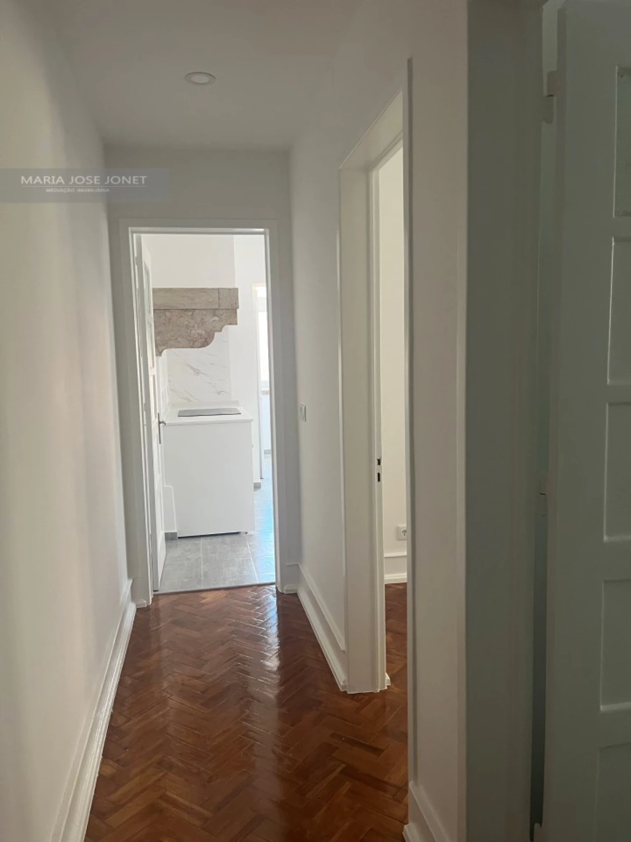 Apartamento T4 para Arrendamento em Campo de Ourique Foto 22