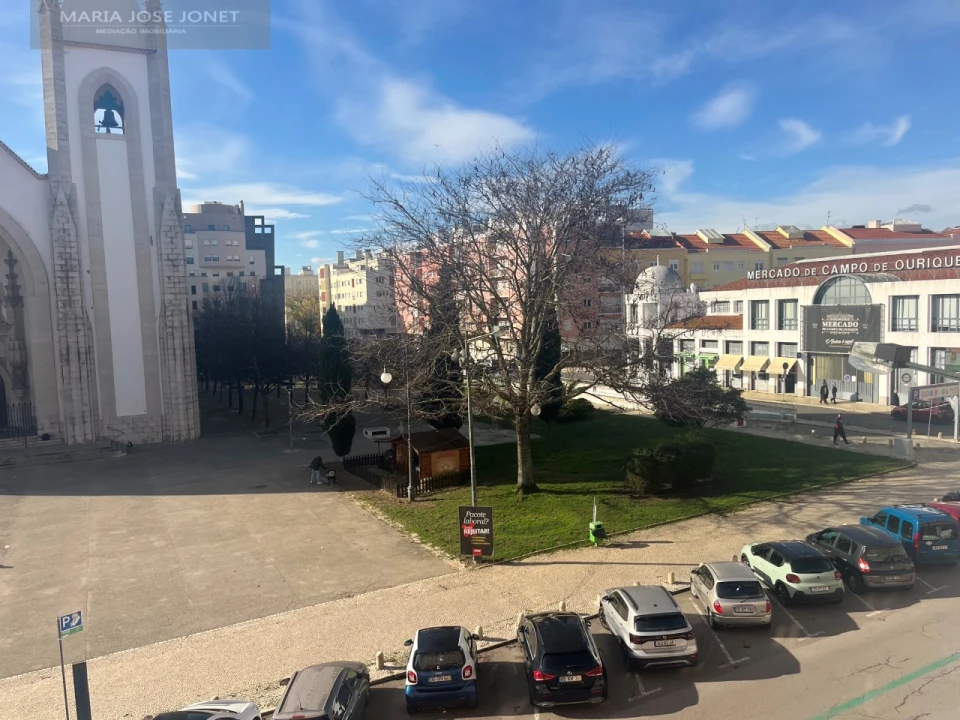 Apartamento T4 para Arrendamento em Campo de Ourique Foto 26