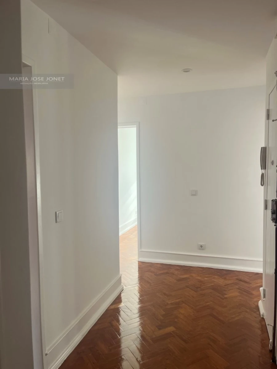 Apartamento T4 para Arrendamento em Campo de Ourique Foto 21