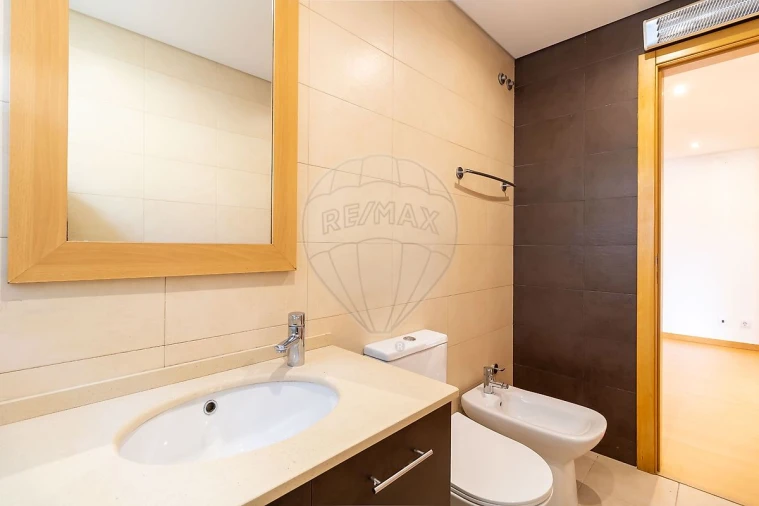 Apartamento T2 para Venda em Santo António dos Cavaleiros e Frielas Foto 11