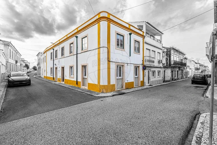 Moradia T7 para Venda em Salvaterra de Magos e Foros de Salvaterra Foto 1