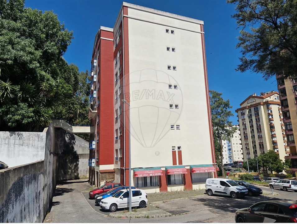 Apartamento T2 para Venda em Algueirão-Mem Martins Foto 15