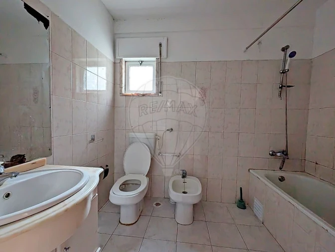 Apartamento T2 para Venda em Algueirão-Mem Martins Foto 12