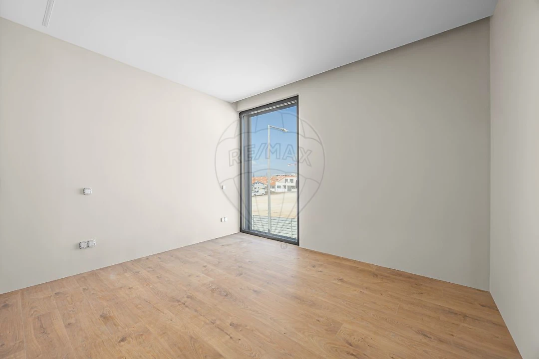 Moradia T4 para Venda em A dos Cunhados e Maceira Foto 15