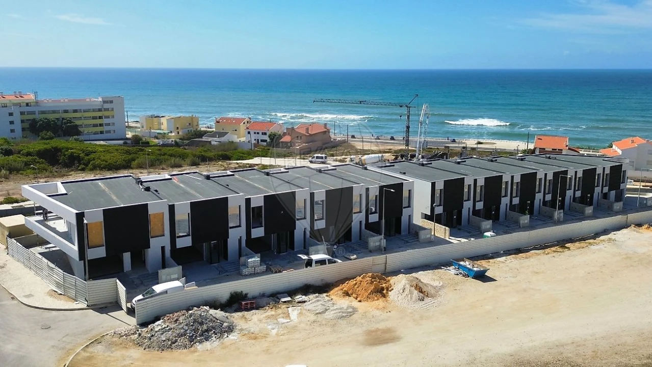 Moradia T4 para Venda em A dos Cunhados e Maceira Foto 24