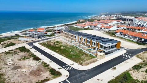 Moradia T4 para Venda em A dos Cunhados e Maceira