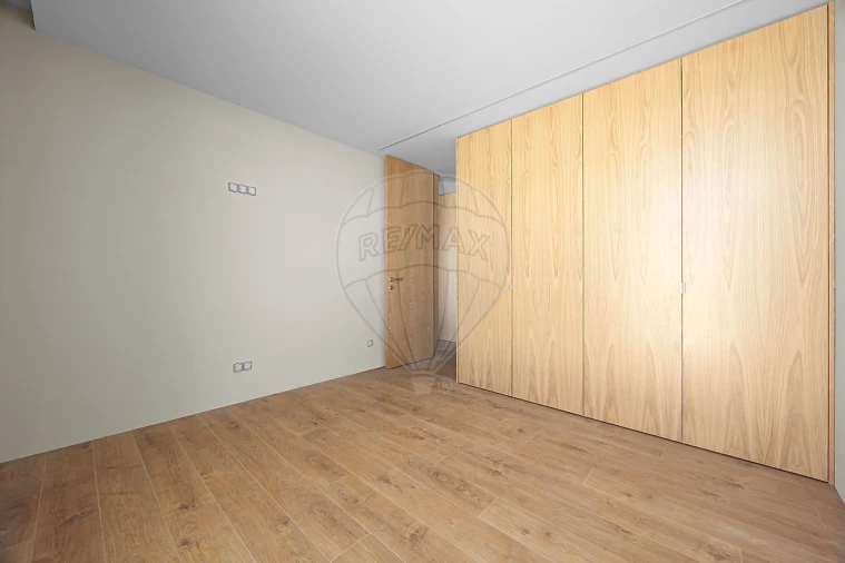 Moradia T4 para Venda em A dos Cunhados e Maceira Foto 12