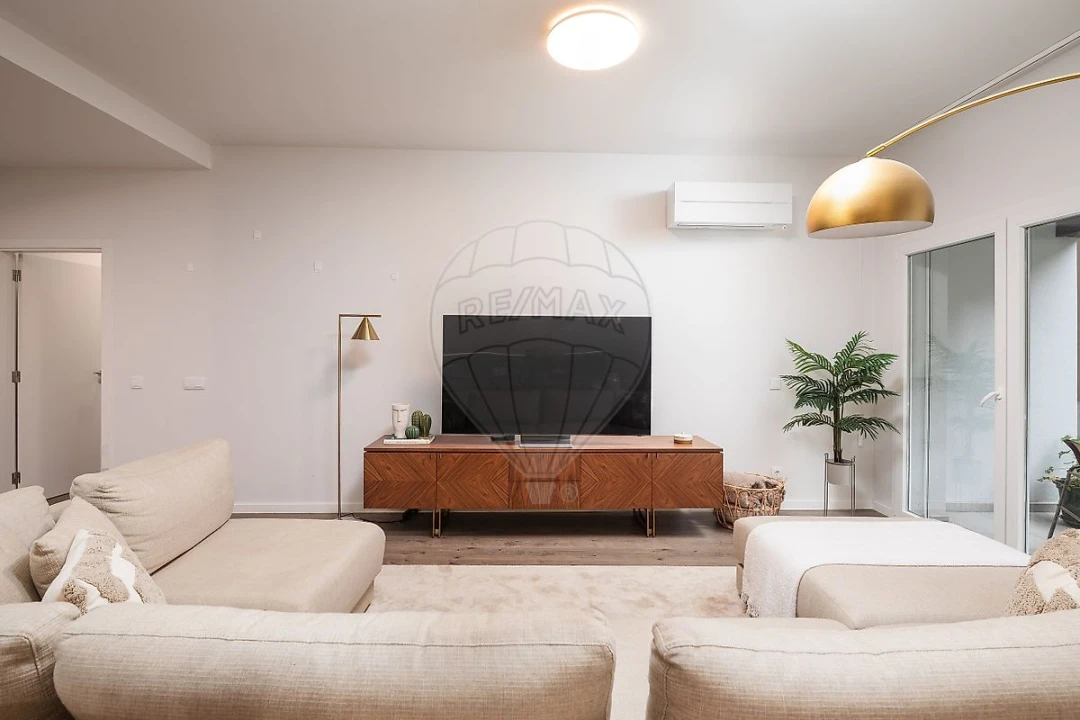 Apartamento T2 para Venda em Vila Franca de Xira Foto 35