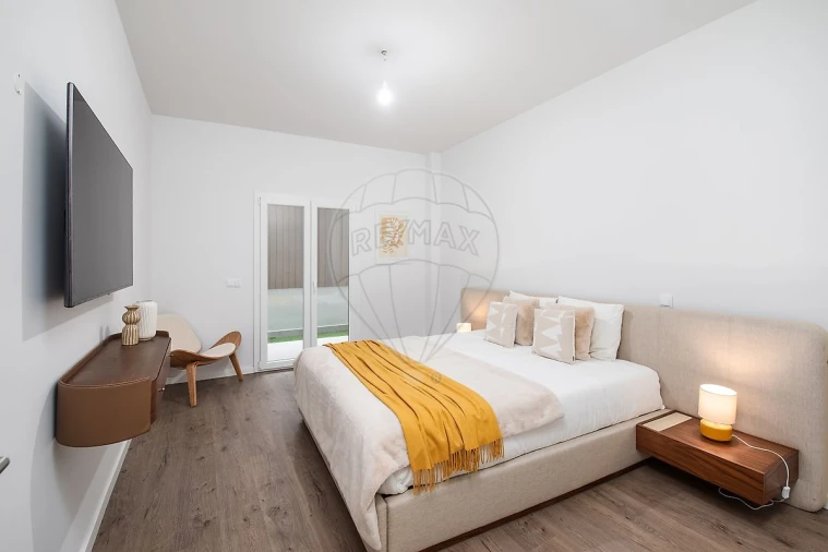 Apartamento T2 para Venda em Vila Franca de Xira Foto 9