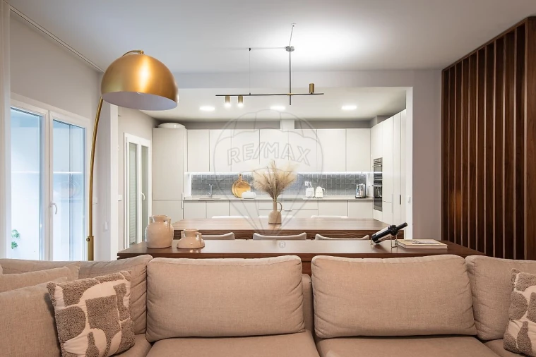 Apartamento T2 para Venda em Vila Franca de Xira Foto 9