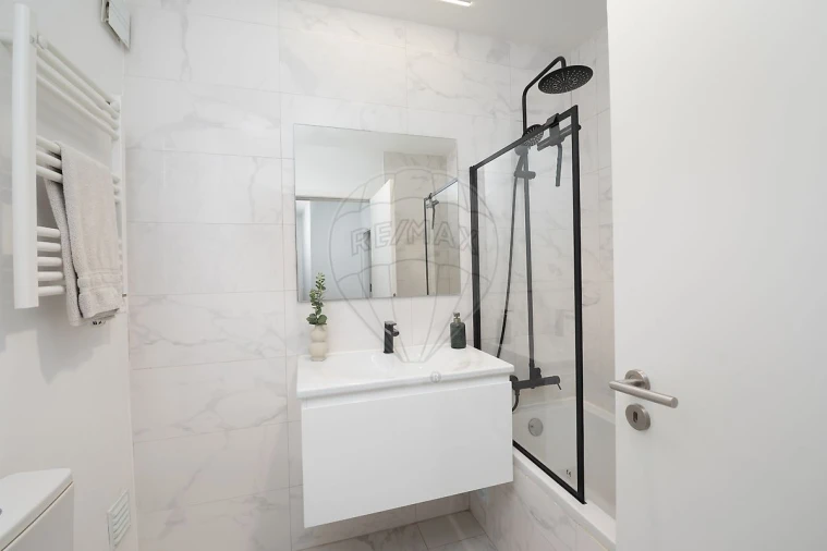 Apartamento T2 para Venda em Vila Franca de Xira Foto 11