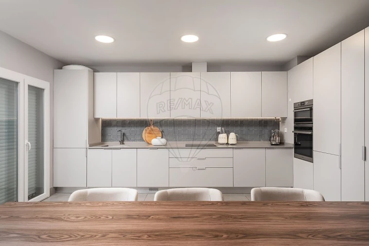 Apartamento T2 para Venda em Vila Franca de Xira Foto 5