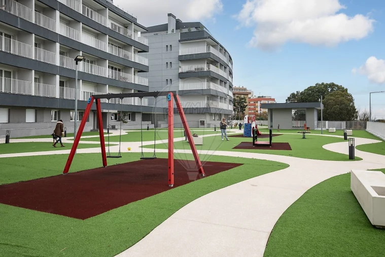 Apartamento T2 para Venda em Vila Franca de Xira Foto 19