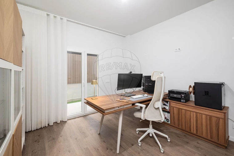 Apartamento T2 para Venda em Vila Franca de Xira Foto 12