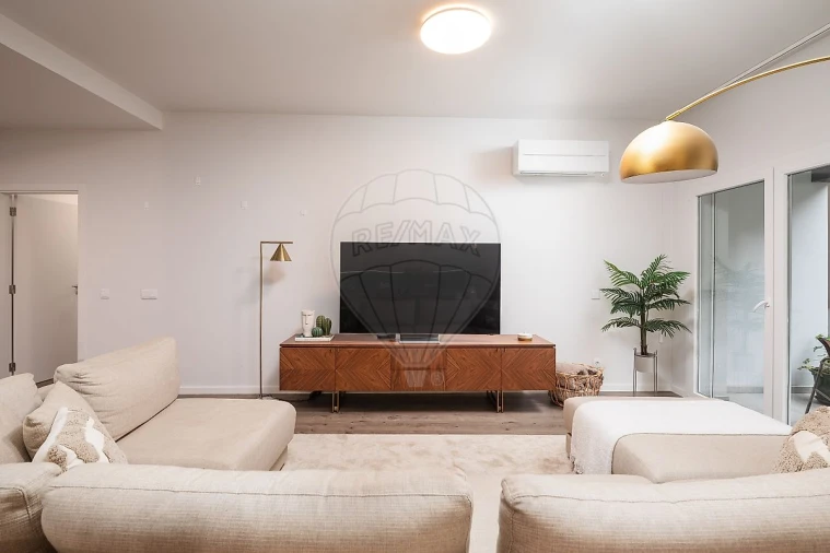 Apartamento T2 para Venda em Vila Franca de Xira Foto 7