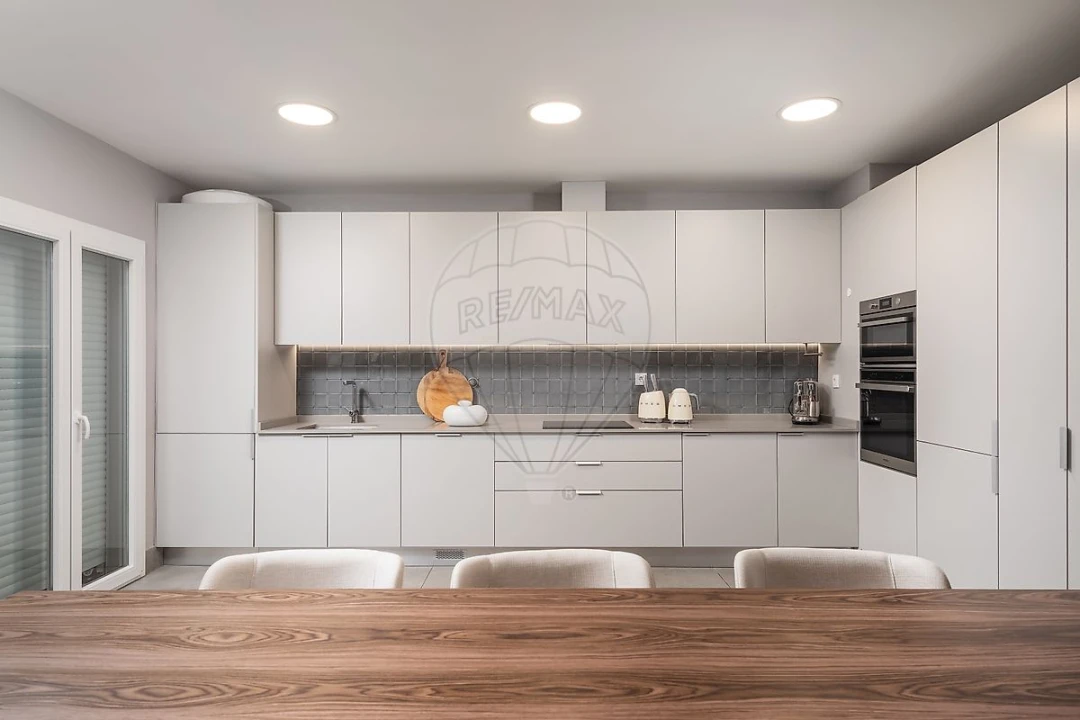 Apartamento T2 para Venda em Vila Franca de Xira Foto 5