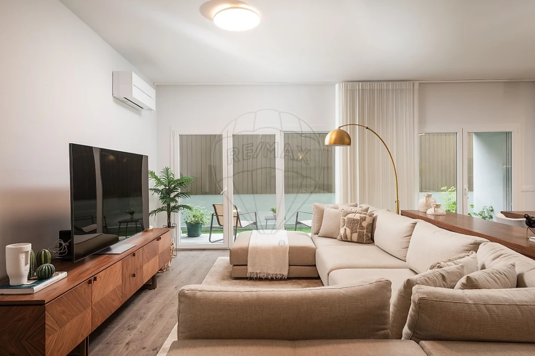 Apartamento T2 para Venda em Vila Franca de Xira Foto 32