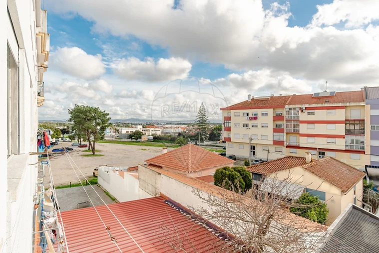 Apartamento T3 para Venda em Seixal, Arrentela e Aldeia de Paio Pires Foto 27