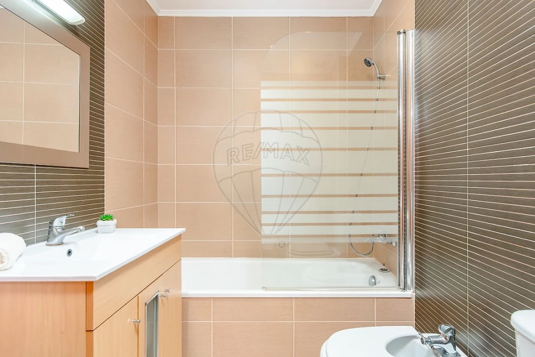 Apartamento T3 para Venda em Seixal, Arrentela e Aldeia de Paio Pires Foto 10