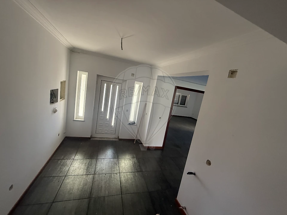 Moradia T7 para Venda em Teixoso e Sarzedo Foto 8