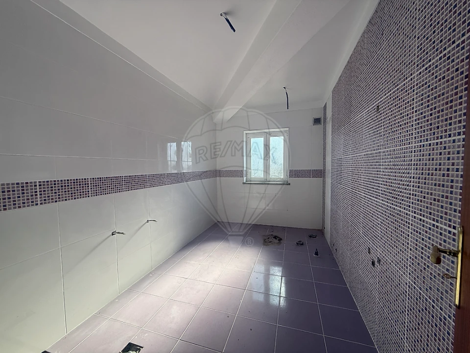 Moradia T7 para Venda em Teixoso e Sarzedo Foto 12