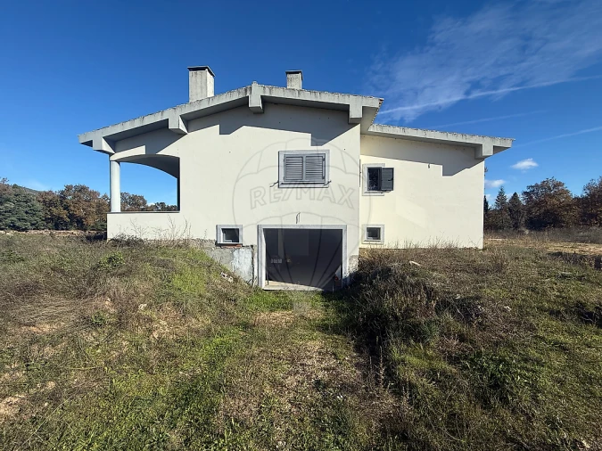 Moradia T7 para Venda em Teixoso e Sarzedo Foto 9