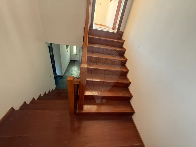 Moradia T7 para Venda em Teixoso e Sarzedo Foto 11